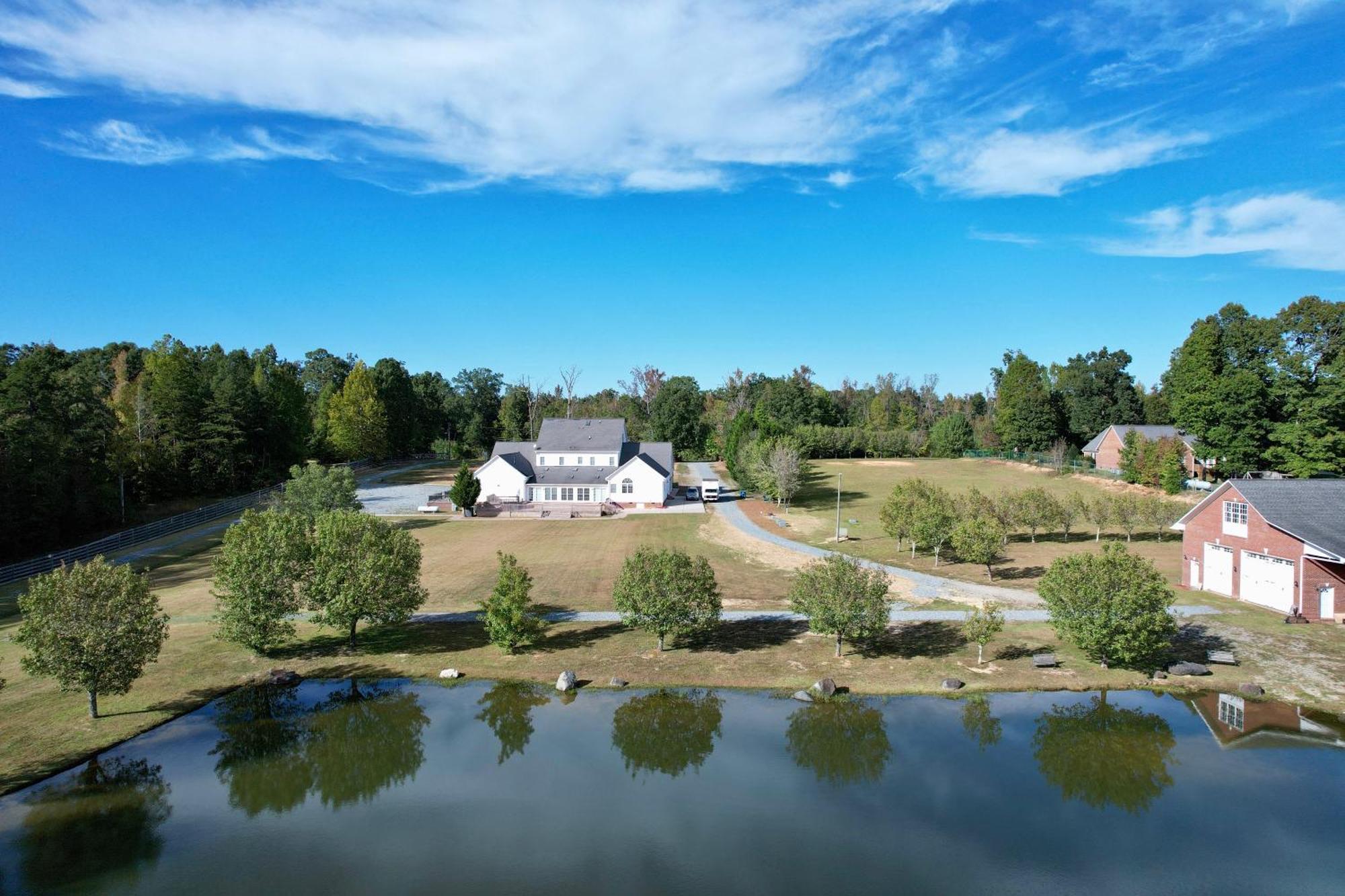 Moorefield Suites Greensboro East McLeansville Buitenkant foto